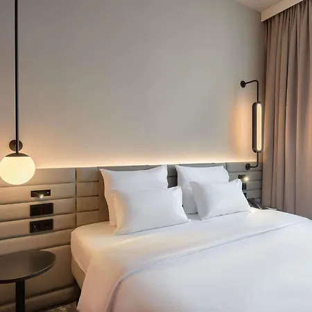 Novotel Hotel 4*